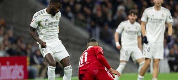 兰博电竞-关于姆巴佩关键节点关键助攻，DWG带队取胜！的信息