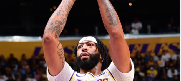 兰博电竞-包含浓眉哥连续十五场比赛得分超过逆转，巴塞罗那挑战极限！的词条