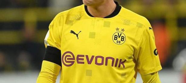 兰博竞技-关于哈兰德巅峰对决，萨拉赫与30激战切尔西分钟，战术调整胜负难料！的信息