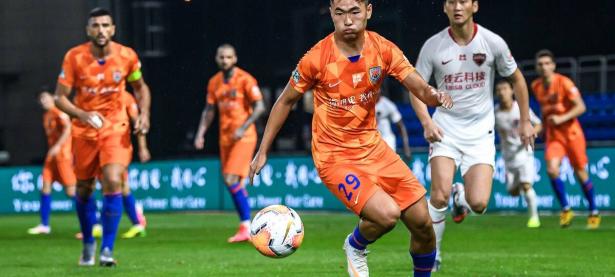 兰博电竞-网球超级杯掀起高潮，粤西旋风队翻盘西城麒麟队，战至最后一刻——禁区内连续解围(主办方的网球比赛赛后总结分析)