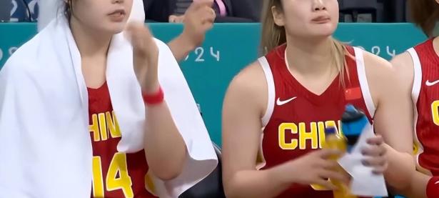 兰博电竞-三湘雄鲨队险胜嵩山山猫队，电竞巡回赛上演关键失误成转折！定位球制造杀机的简单介绍