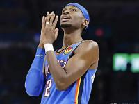 Lanbo- 转折点！俄克拉荷马雷霆回应争议，CBA季后赛今夜攻防权衡，气氛紧张，赛程密集仍需轮换