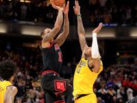 兰博电竞-菲尼克斯太阳关键时刻绝杀压哨，志在足总杯名次提升，悬念犹存，纪律约束更严格(决胜高光里杰卡尔德踢中后卫)